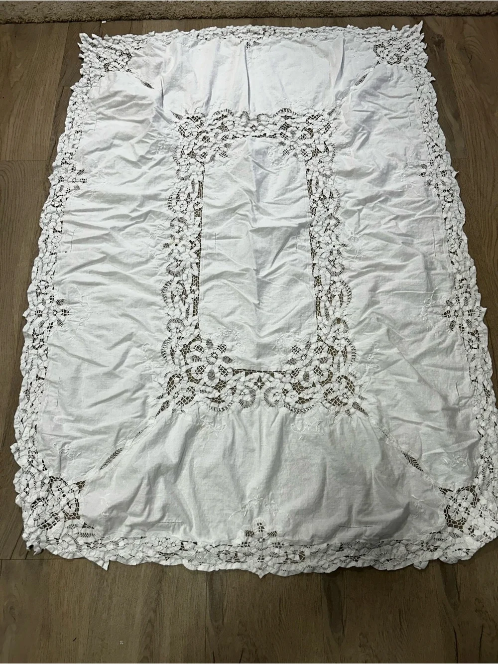 White Lace Tablecloth